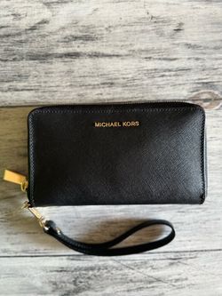 Michael Kors Black Zip-Around Wristlet Wallet
