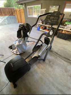 PreCor EFX 546 V1 Elliptical