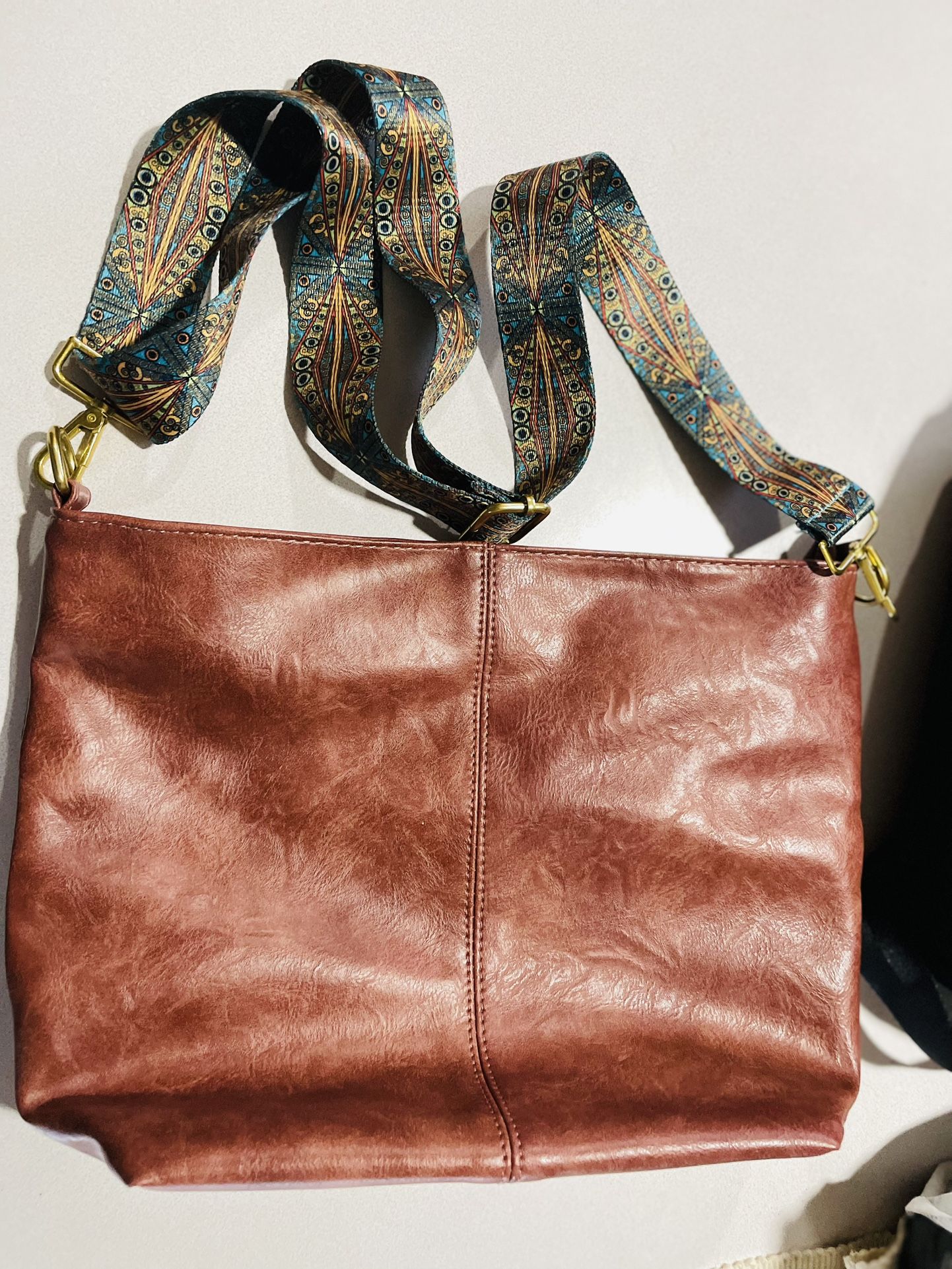 New Beautiful Brown Pleather Purse π With Beautiful Peacock π¦ Colored Strap