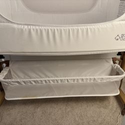 KOOLA BABY Gold Bassinet / Bedside Sleeper — Great Condition