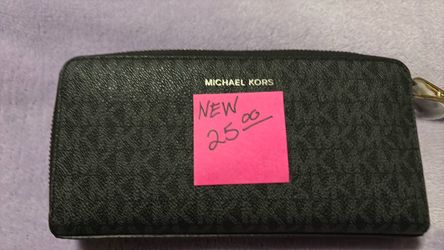 Micheal kors wallet