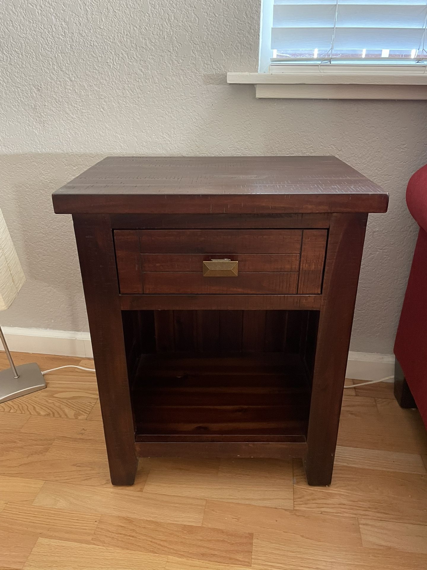 Two  Wood Nightand With Drawer 
