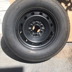 Ford - rim with Michelin tire