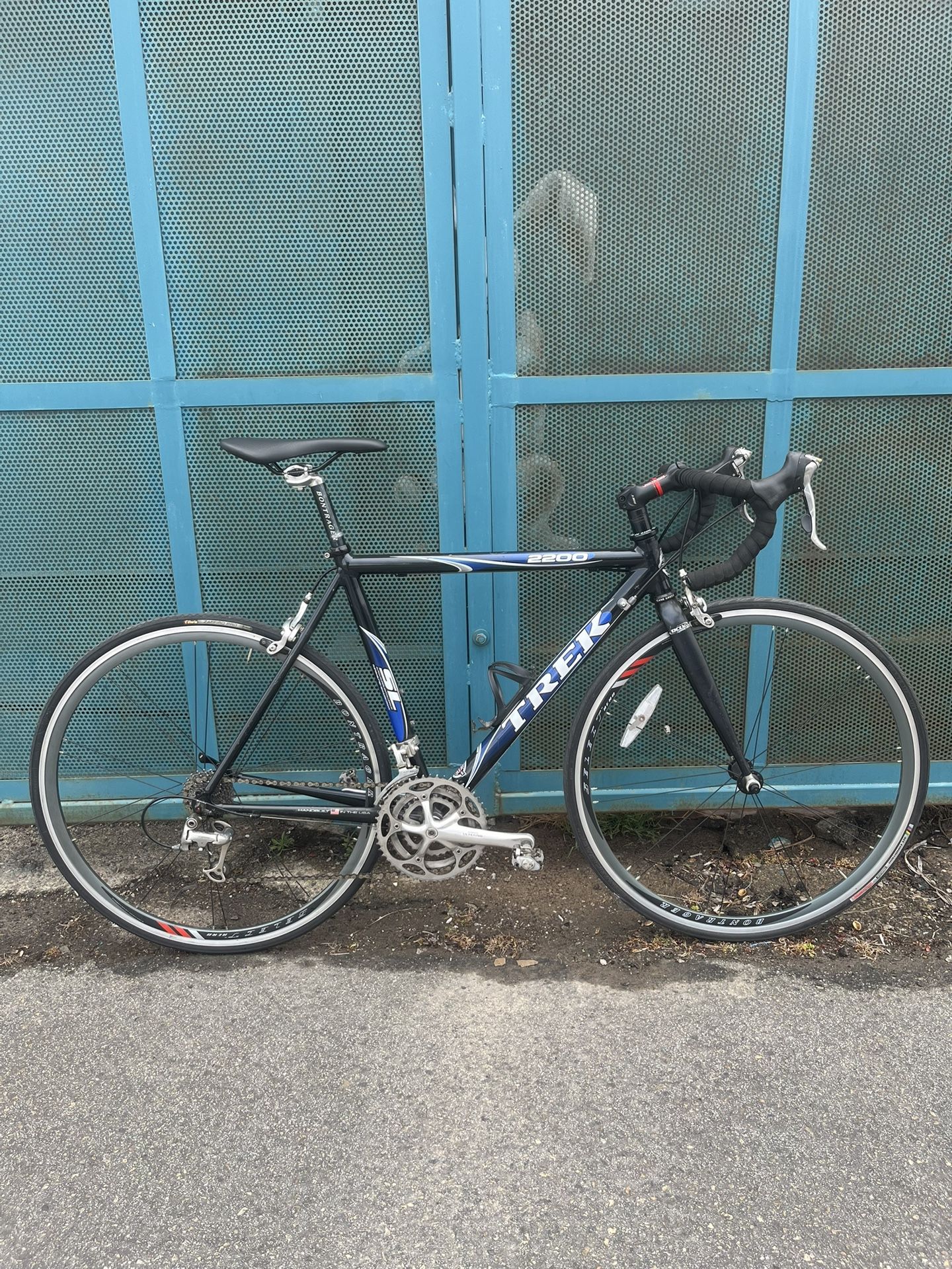 Trek 2200 Road Bike w/ Shimano Ultegra size 54cm