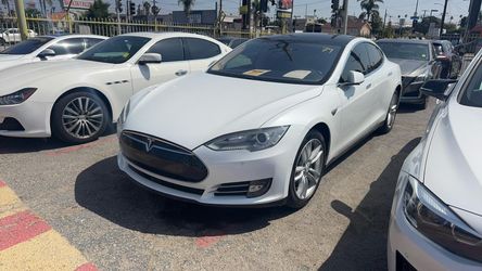 2014 Tesla Model S