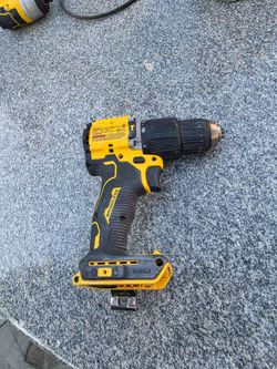 20v new dewalt drill