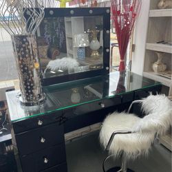 Avery Black Vanity $10 Down Payment And Financing Available