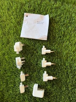 Apple World Travel Adapter Kit