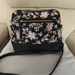 Maddens Girl Cross Bag 