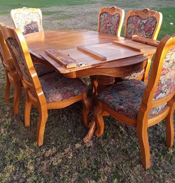 Kitchen Table With 6 Chairs