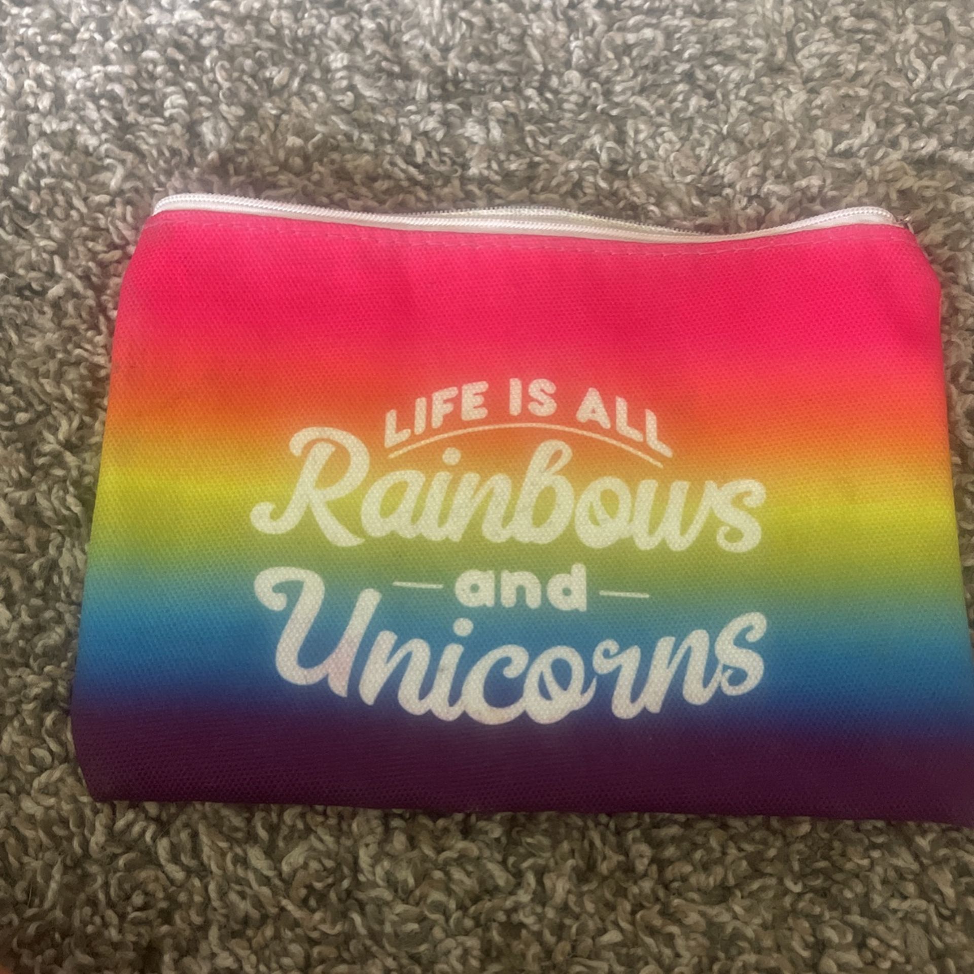 Crown marker pencil case