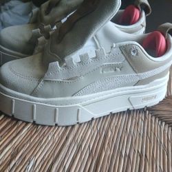 PUMA 8.5 WOMENS, O.B.O.