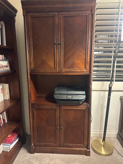 Tall shelf cabinet