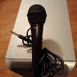 ION -black handheld mic.#10' chord 1/4"jack Input