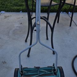 Scott's Push Mower