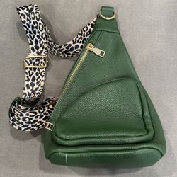 Green Sling Purse Bag/Leopard Strap