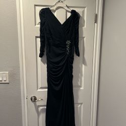 Ladies formal long gown - size 10