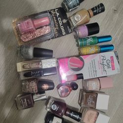 18 Non Used NAIL Polishes Lot Some In Boxes