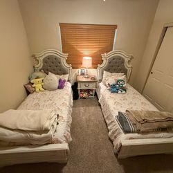 Ashley Twin Bedroom Set