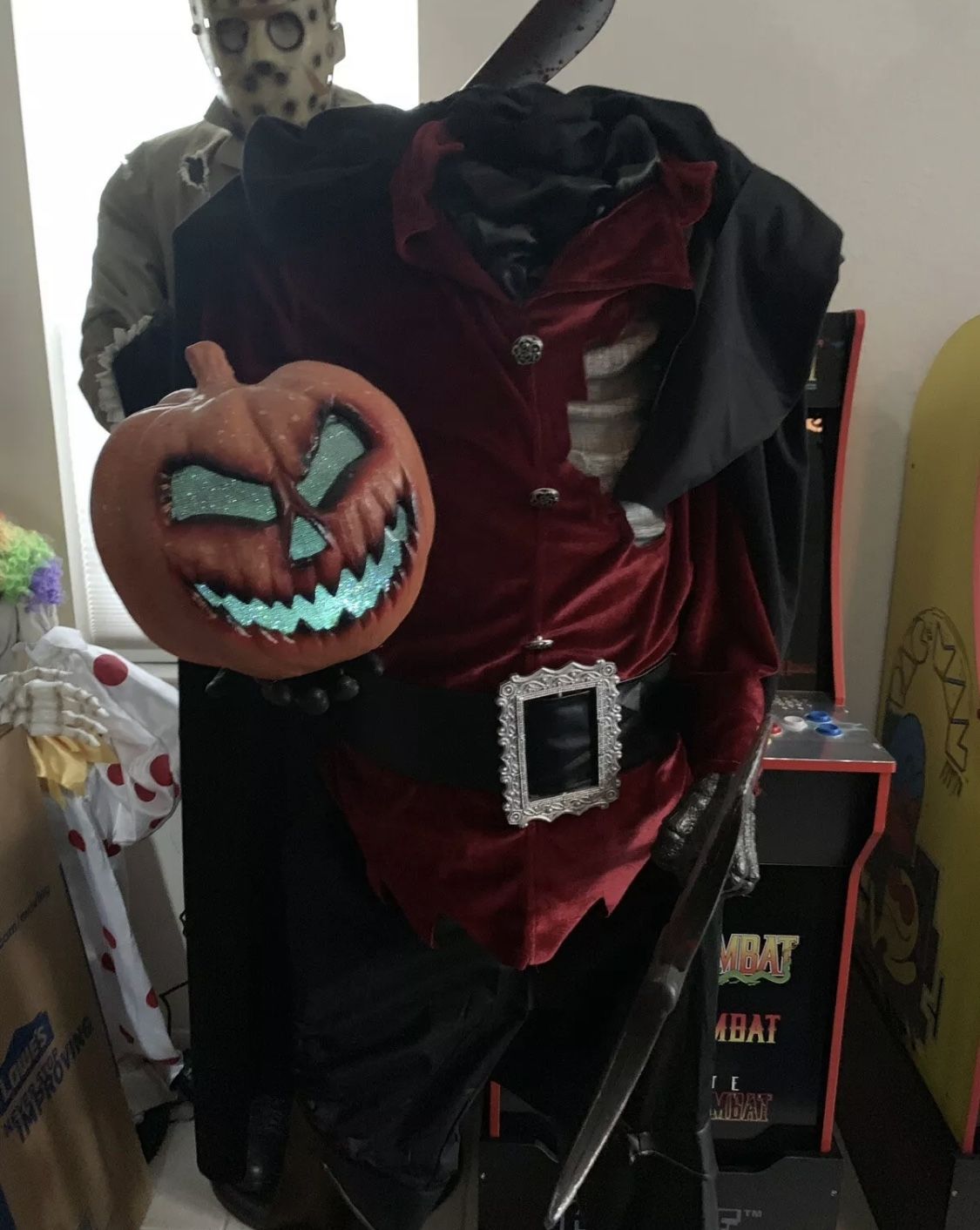 LIFE SIZE HEADLESS HORSEMAN HALLOWEEN DISPLAY PROP ANIMATED ANIMATRONIC SPIRIT