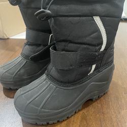 kids snow boots boys size 12 
