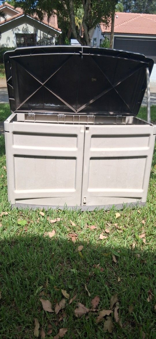 Suncast 3 Door Horizontal Outdoor Storage Shed Lock Box Bin Organizer Trash Can Holder Lawn Equipment Pool Deck Spa Balcony Garden Lawn