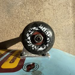 Independent hollows trucks. Bones reds bearings and bones wheels. Skateboard can be included