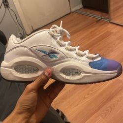Question Low Glitch (Color) Aqua/hyper Purple