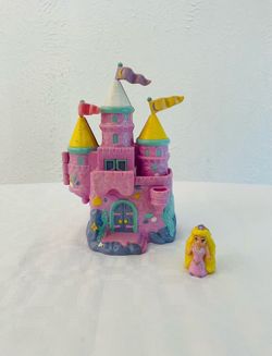 Vintage 6" Starcastle "By the Sea" Castle Playset with Figure