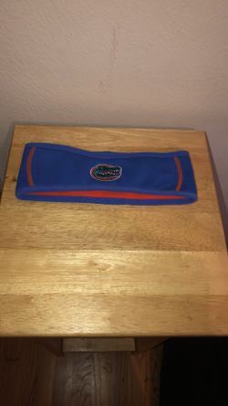 Nike Florida Gators ONE SIZE FITS MOST stretchy headband/ear warmer. Like new!