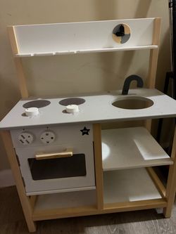 Child’s Wooden Kitchen