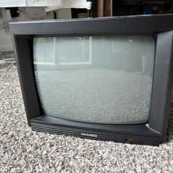Daewoo 13 inch vintage tv