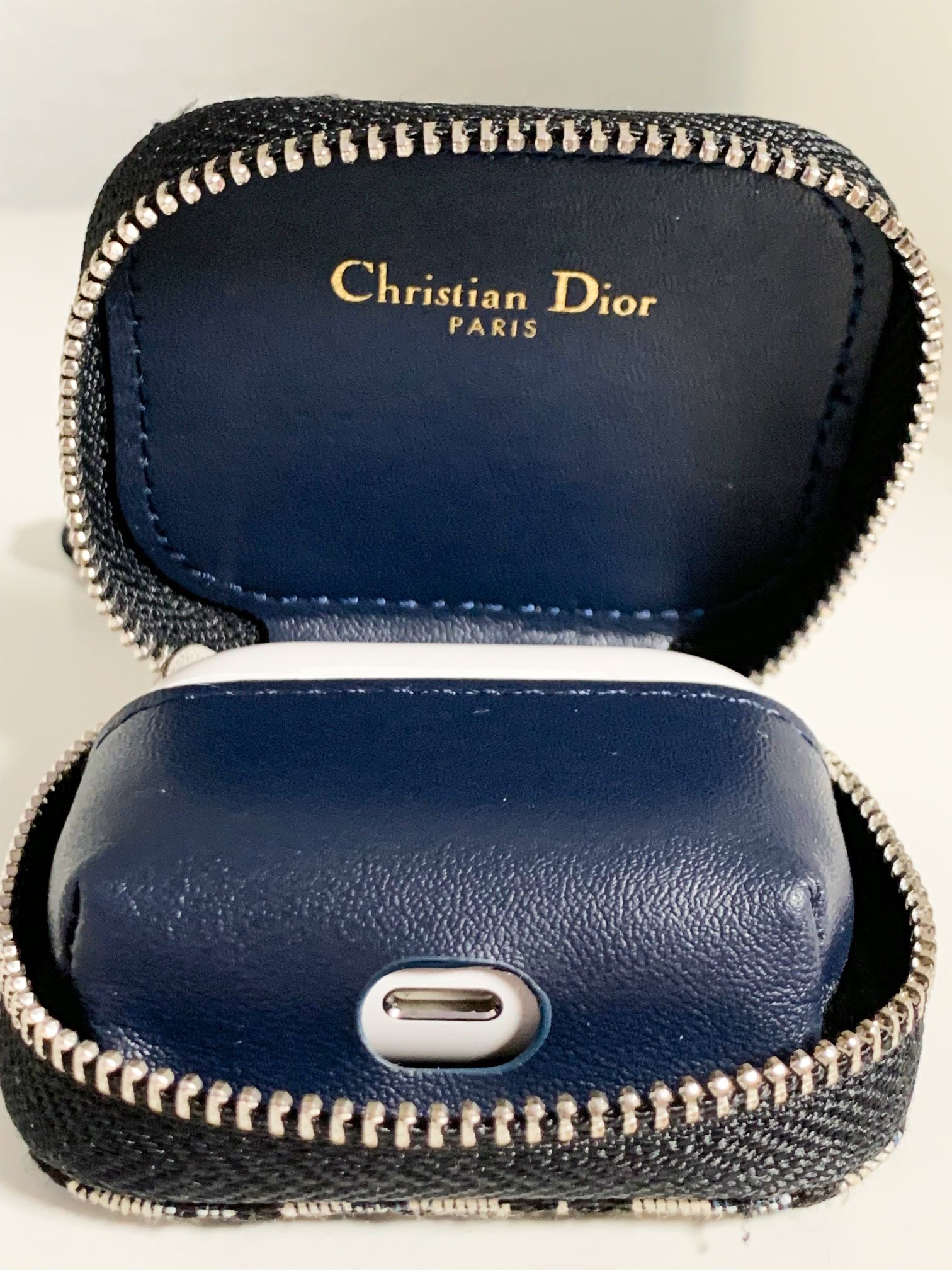 Apple AirPods Pro & Christian Dior Case (Limited edition ) for