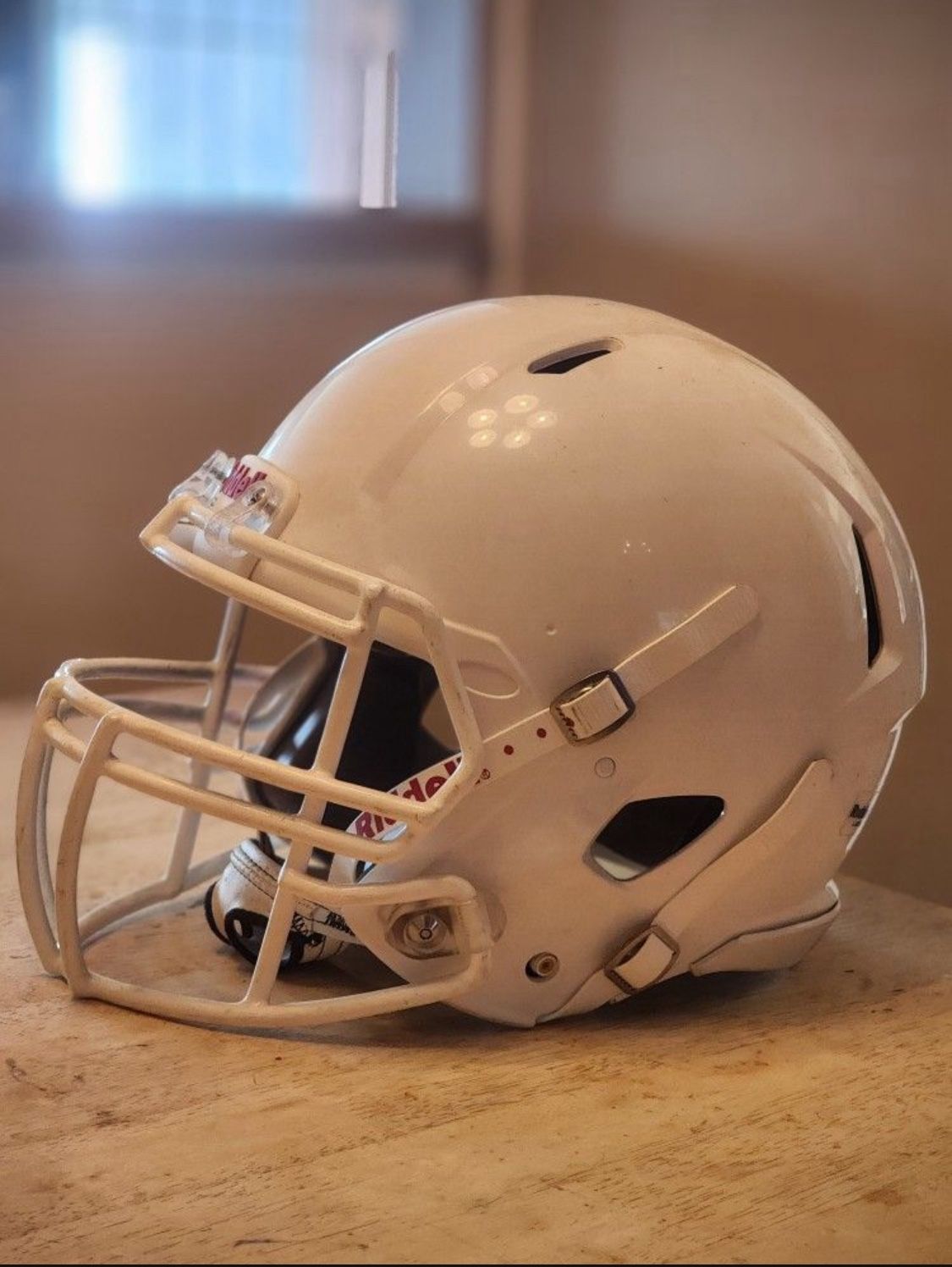 2018 White Riddell Speed Football Helmet