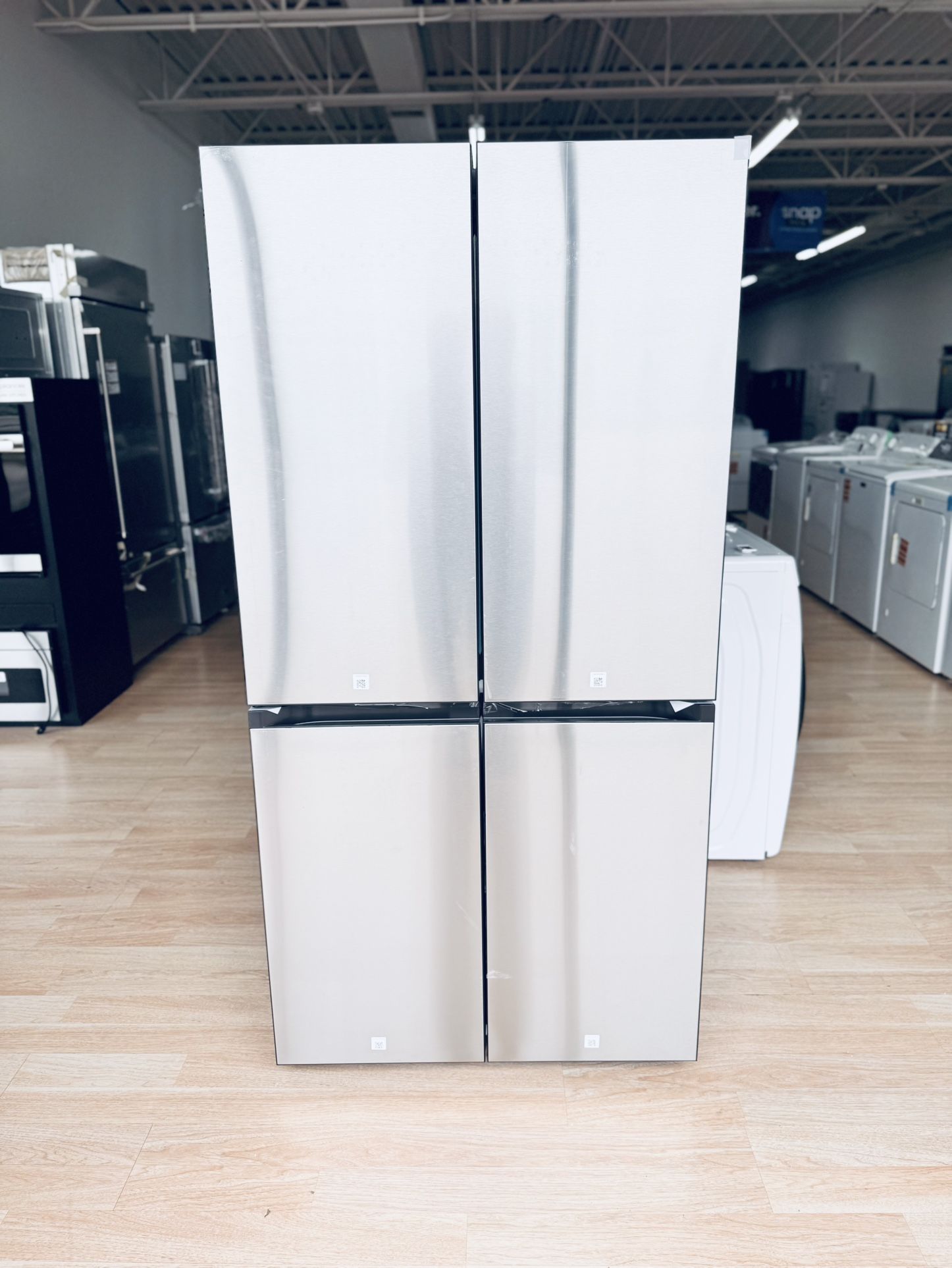 New Samsung - Bespoke 29 Cu. Ft. 4-Door Flex French Door Refrigerator with Beverage Center - Stainless Steel Model: RF29DB9600QLAA