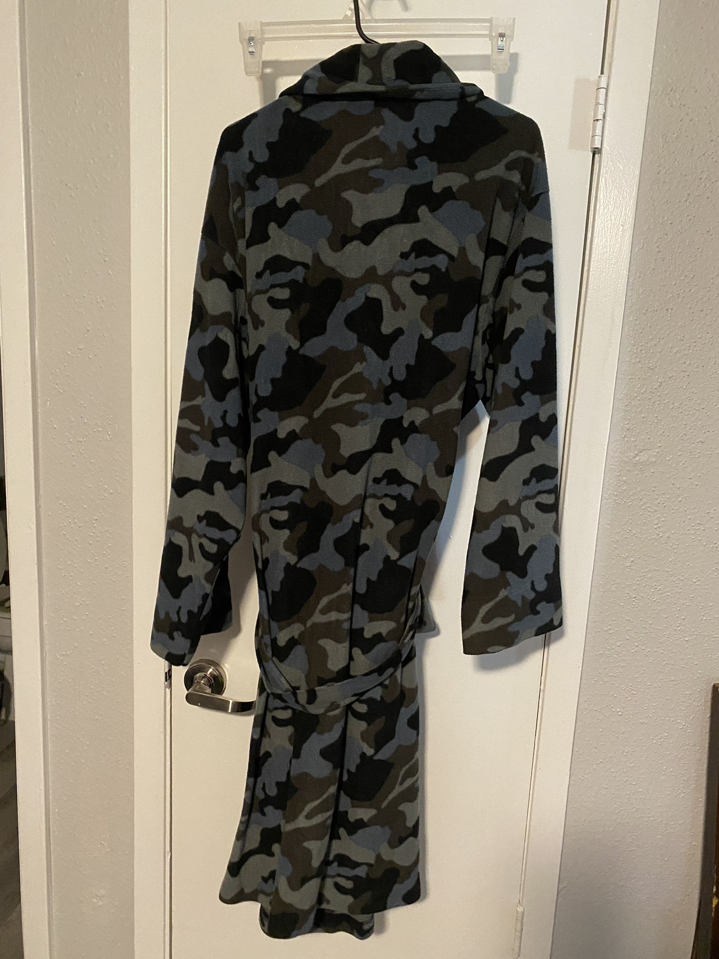 Camouflage Fleece Robe
