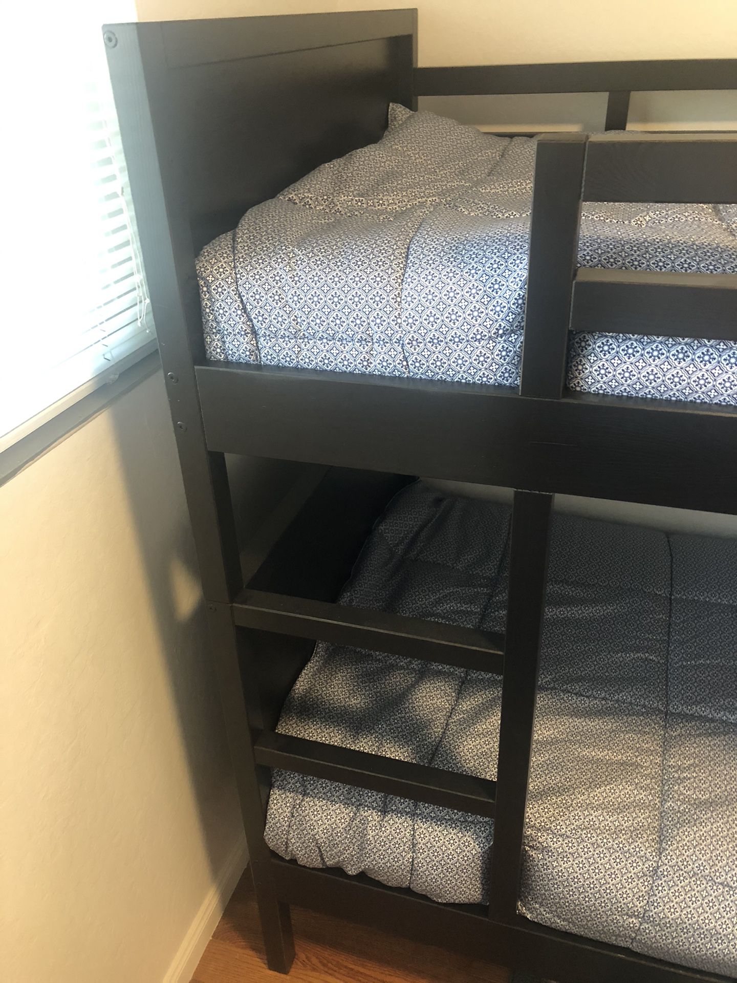 Newly Used Wood Bunk Beds w/ twin size mattresses and covers included