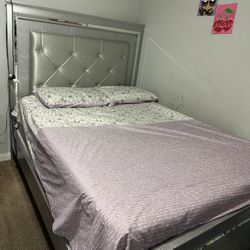 Frame Bed And Dresser 