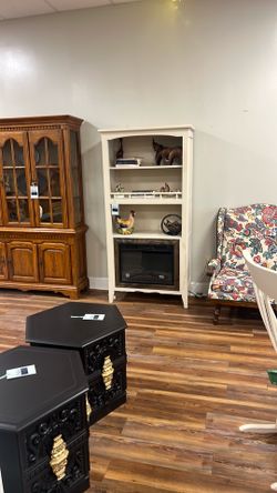 Shelf w/Electric Fireplace Display
