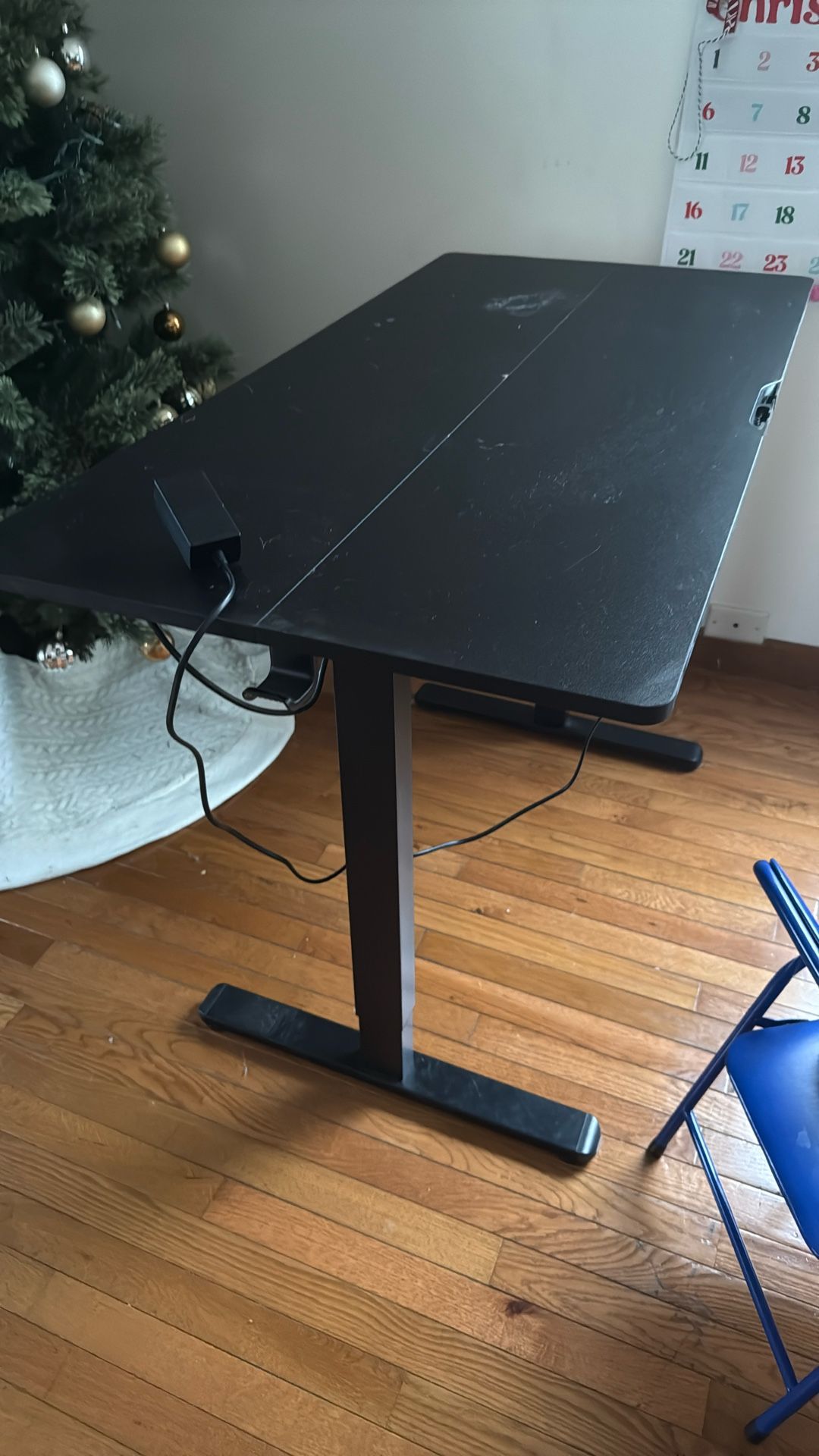 Standing desk