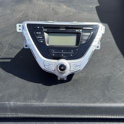 Hyundai Elantra Stock Radio 