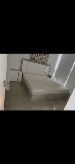 Italian Design King Bed and nightstands