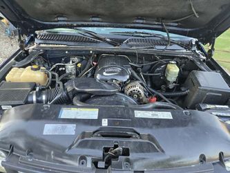 2001 Chevy Silverado  220xxx miles Runs and drives perfect  Has dents work truck  2800$