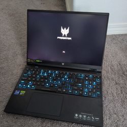 Acer Predator Helios | i9-13900HX | RTX 4080 | 24GB RAM | 1TB SSD | Perfect Condition + Cooling Pad