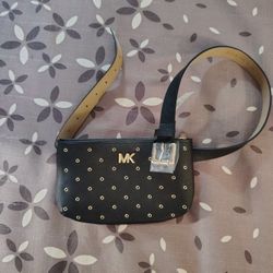 Michael Kors Belt Wallet 