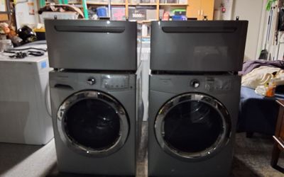 Frigidaire Affinity Washer and Dryer / Silver in color