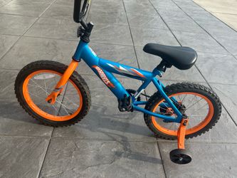 Hot wheel 4-6 year old bike