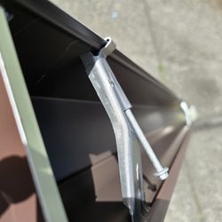 Rain Gutter 