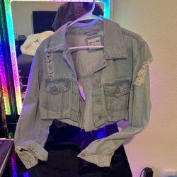 Women’s Cropped Denim Jacket 