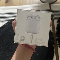 Apple AirPods 1st Generation 